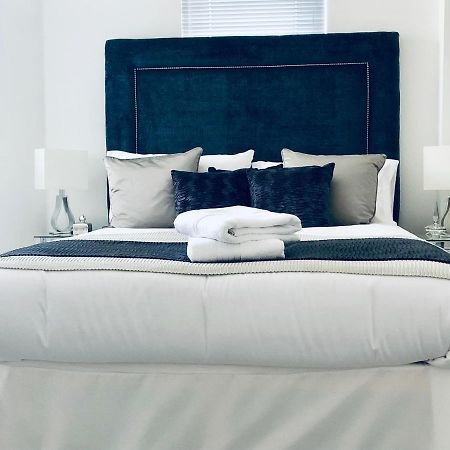 Snapos Luxury Serviced Apartment - Meridian House Bedford Luaran gambar
