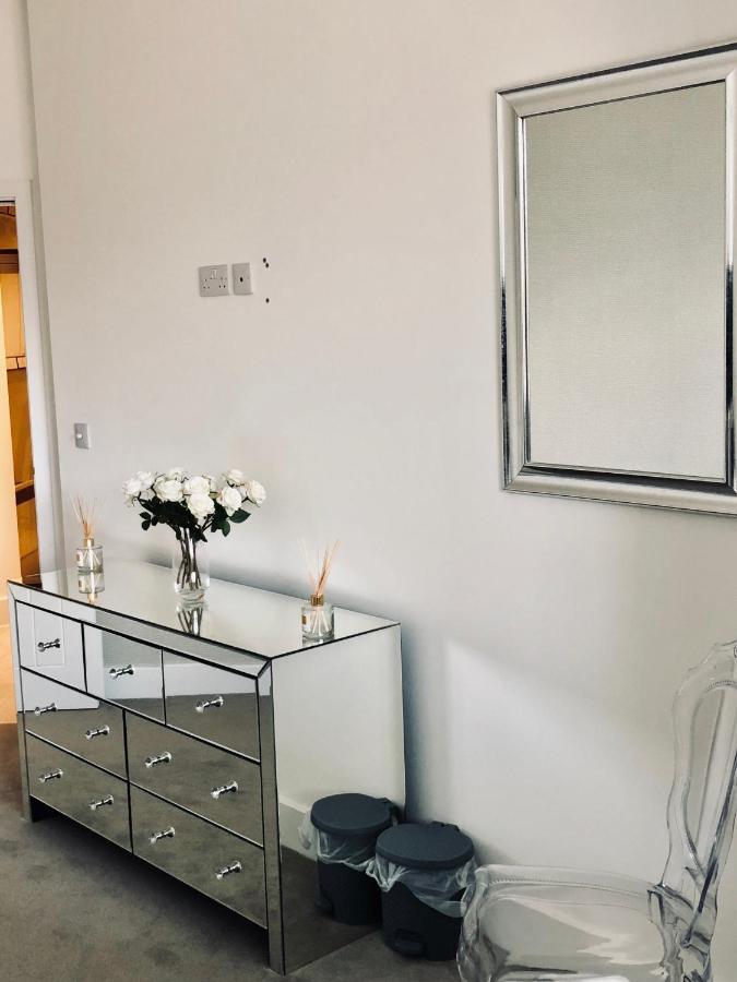 Snapos Luxury Serviced Apartment - Meridian House Bedford Luaran gambar