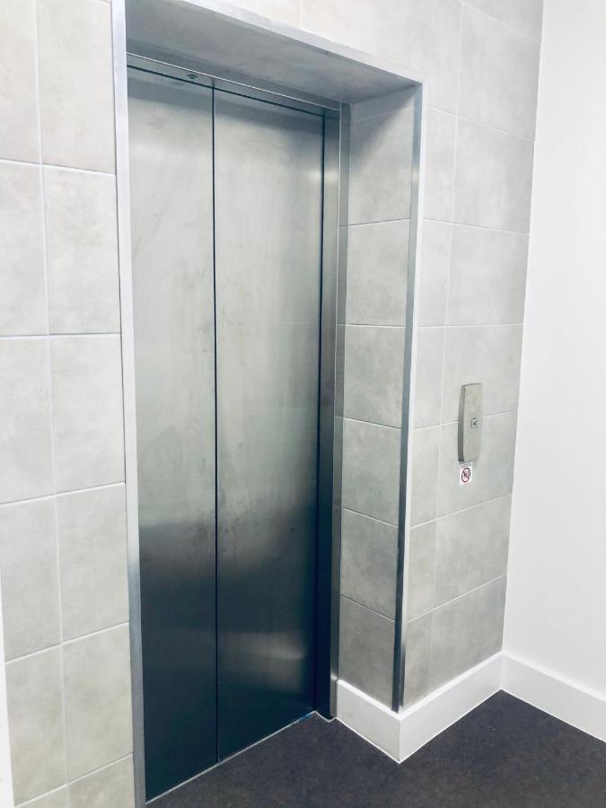 Snapos Luxury Serviced Apartment - Meridian House Bedford Luaran gambar